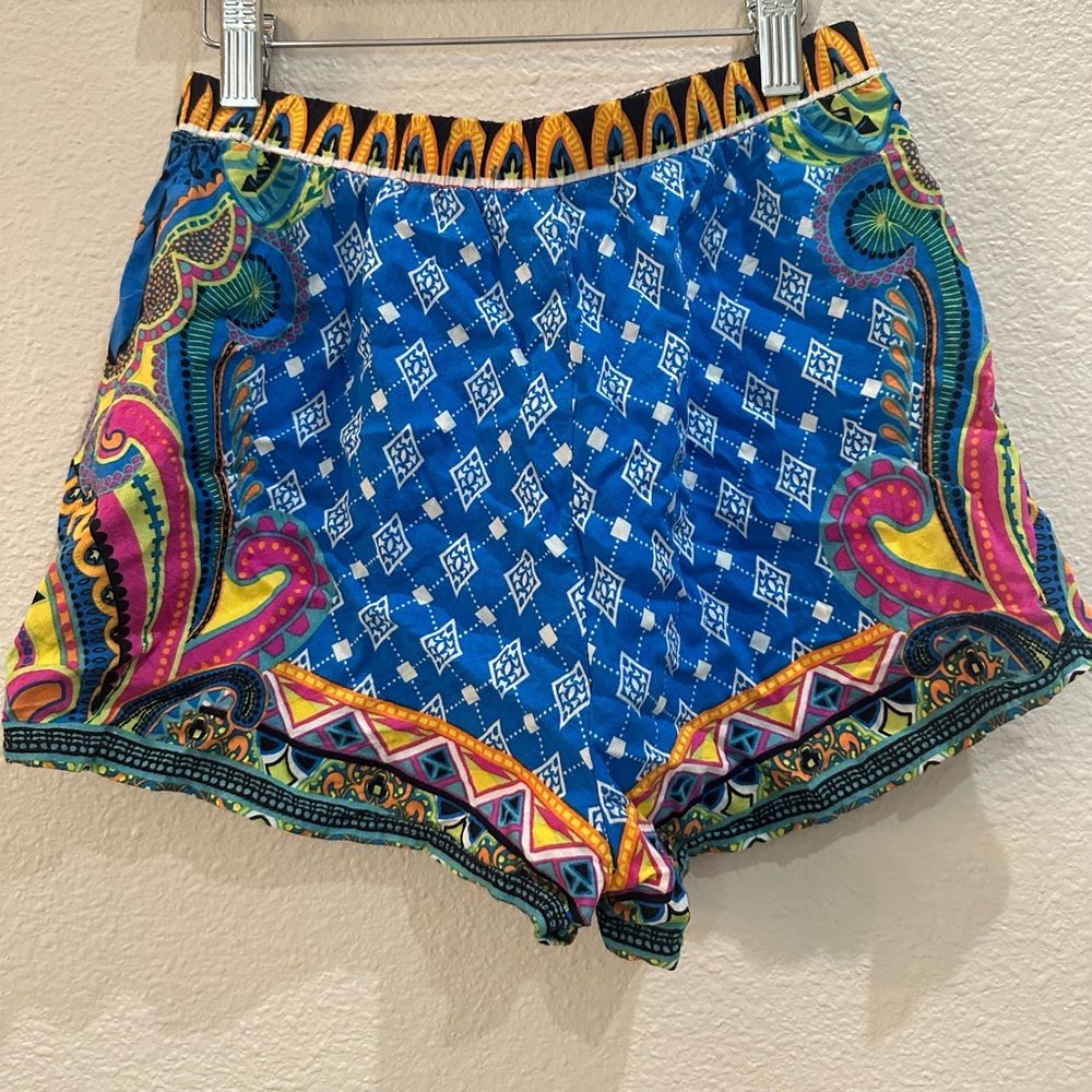 Altar’d State Shorts - Picture 2 of 5